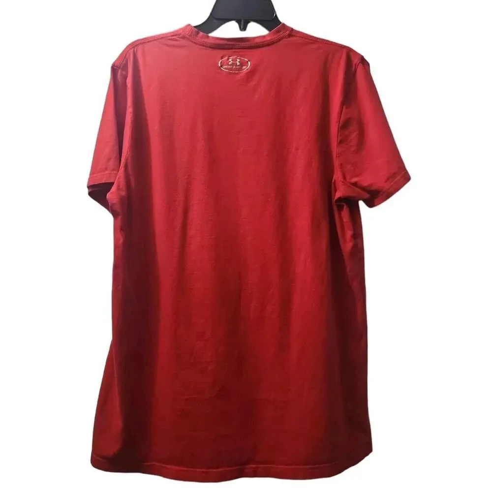 Under Armour Mens Size M Loose Graphic Football Shirt T-Shirt Shirt‎ Red